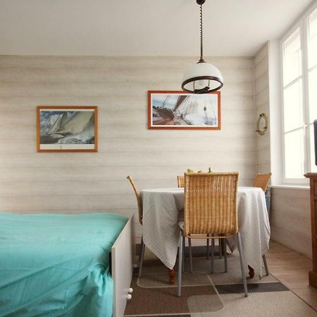 Le Quai Maupassant Apartment Fecamp Exterior photo
